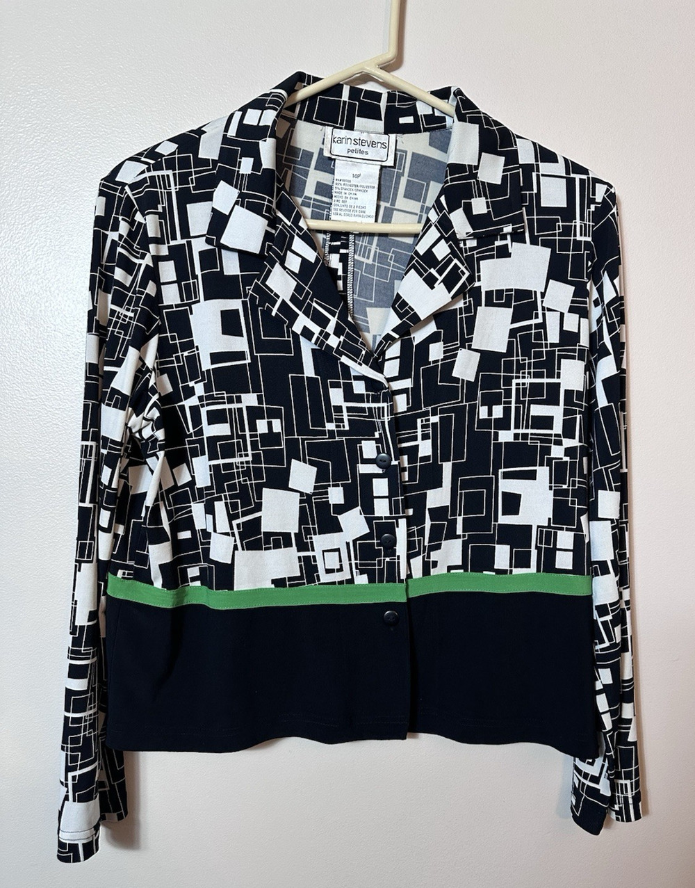 Vintage Karin Stevens Shirt 14P Black White Green Geometric Print Button Blouse‎
